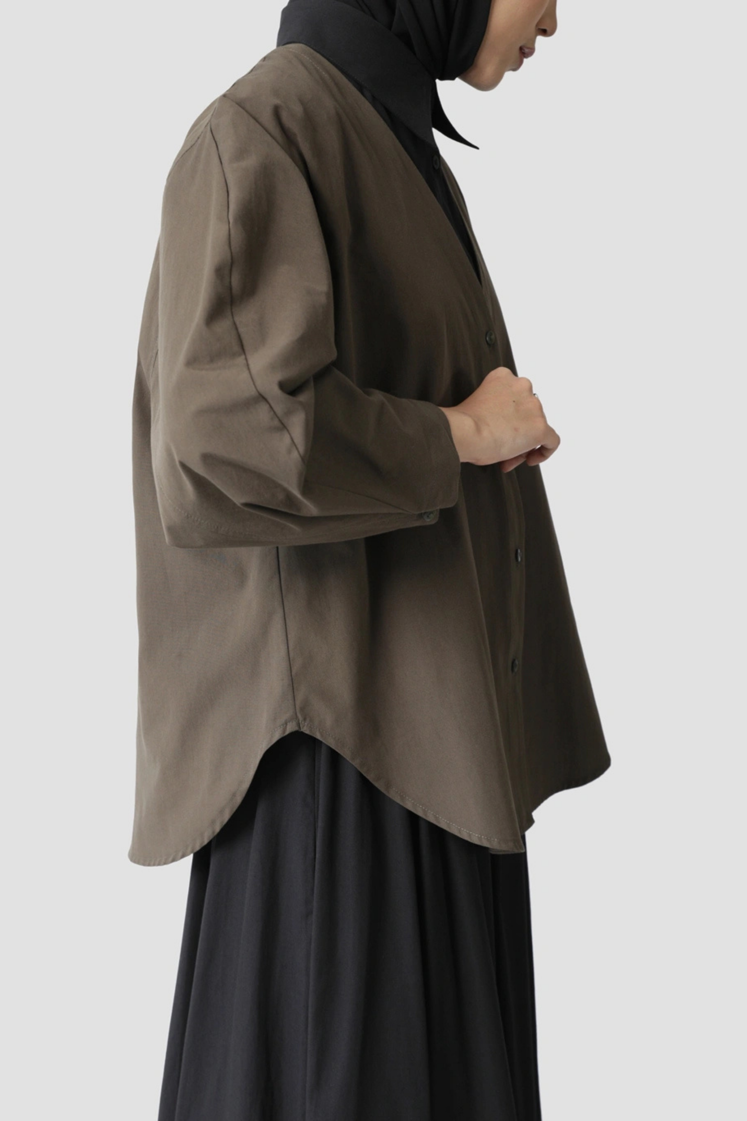 Sabamodest | Poplin V-neck Shirt