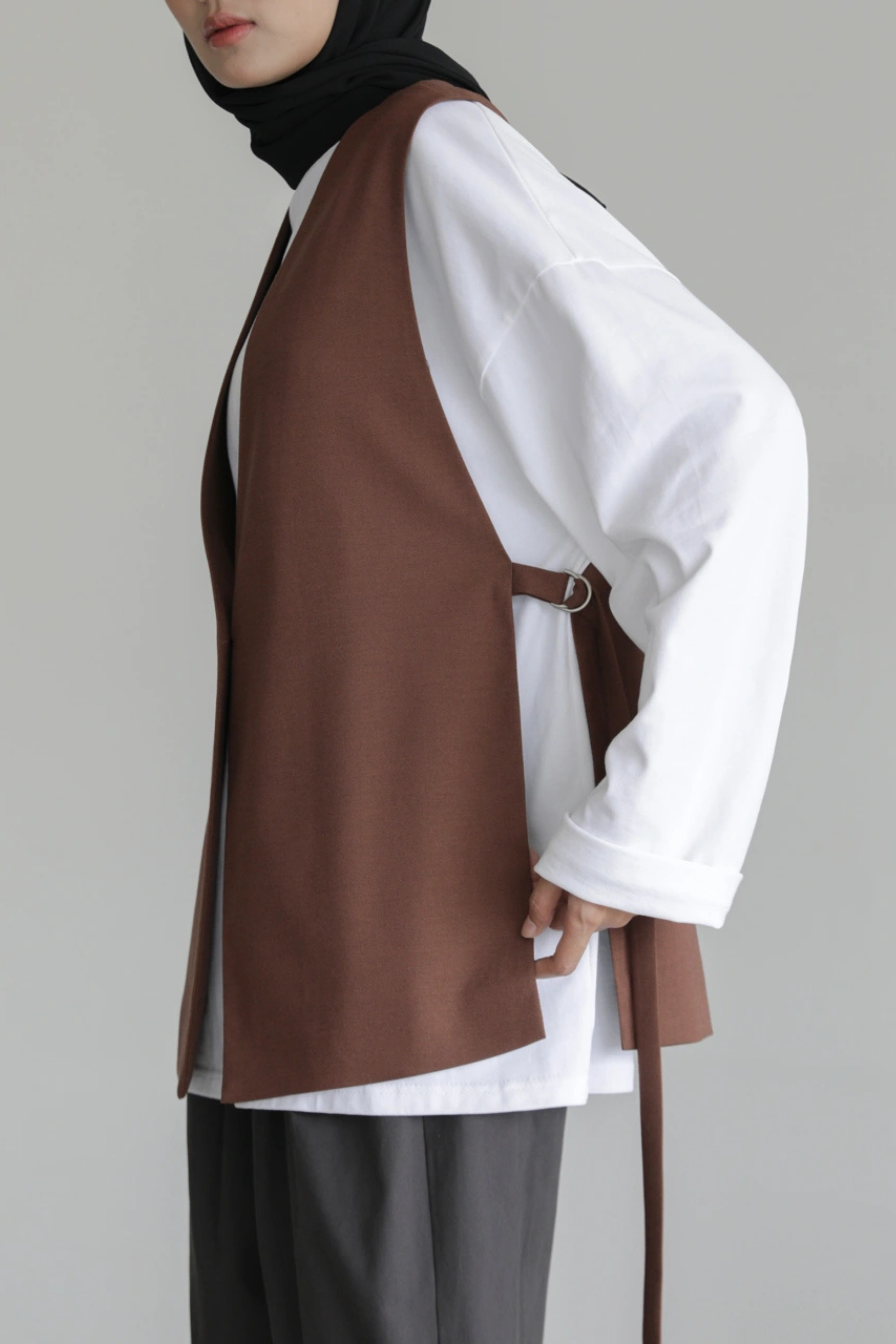 Sabamodest | Split Vest Caramel
