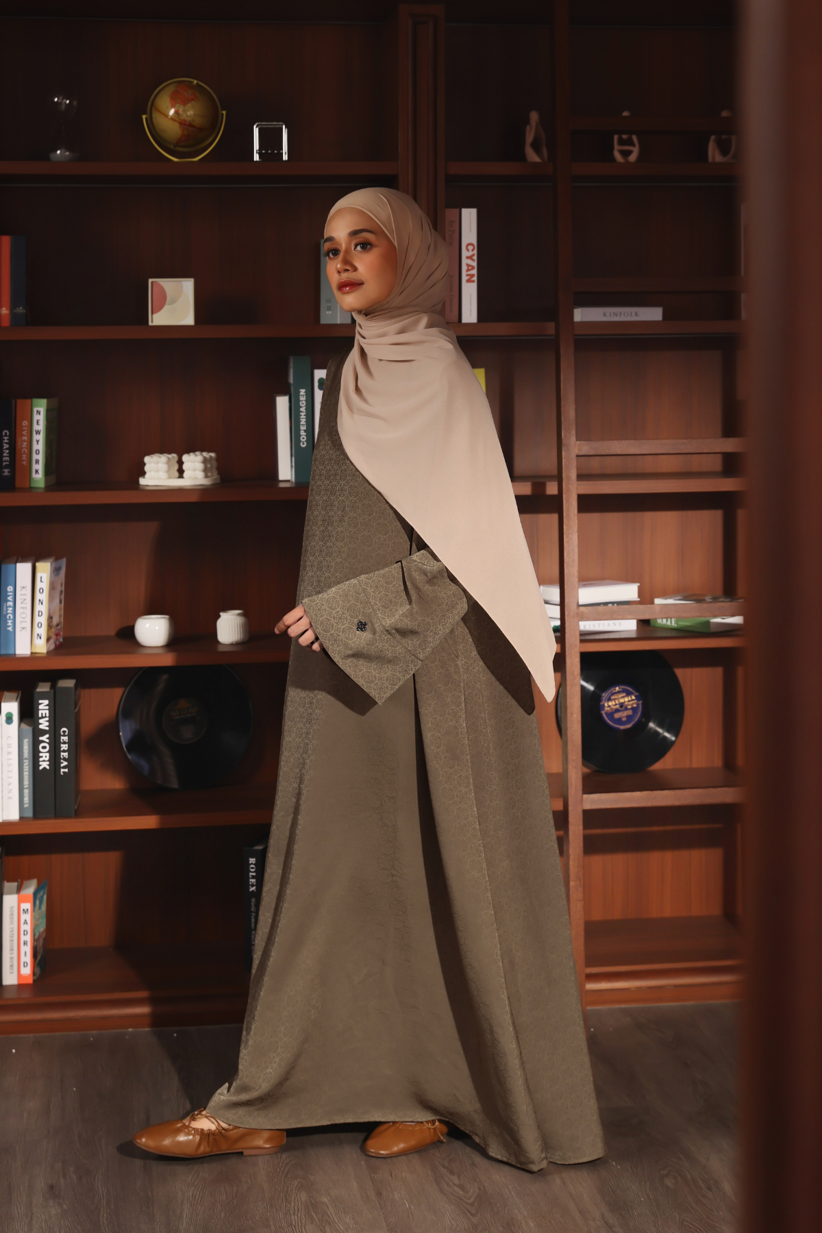 Heaven Lights | Kyra Abaya