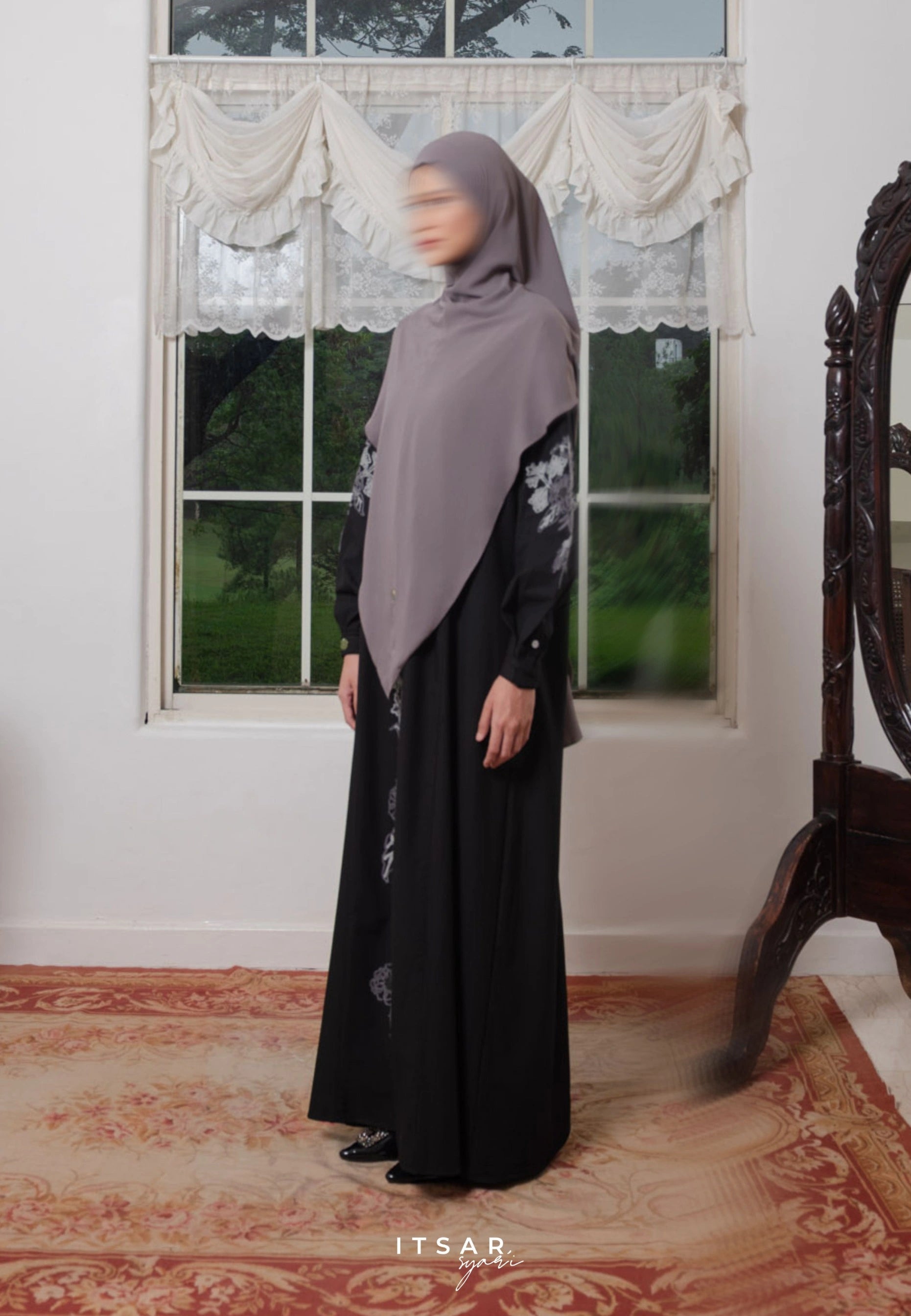 Itsar | Mila Jardin Abaya