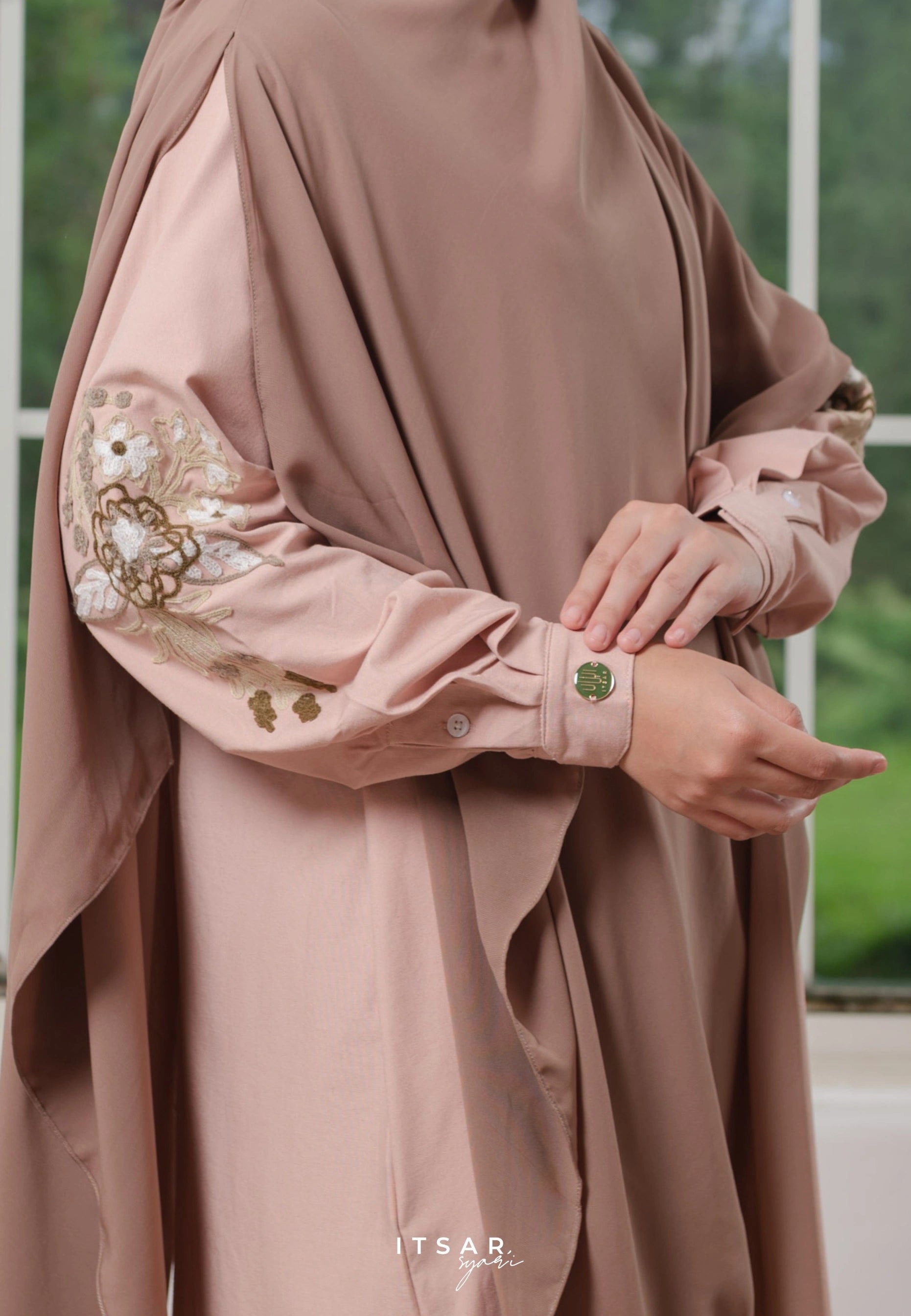 Itsar | Mila Jardin Abaya