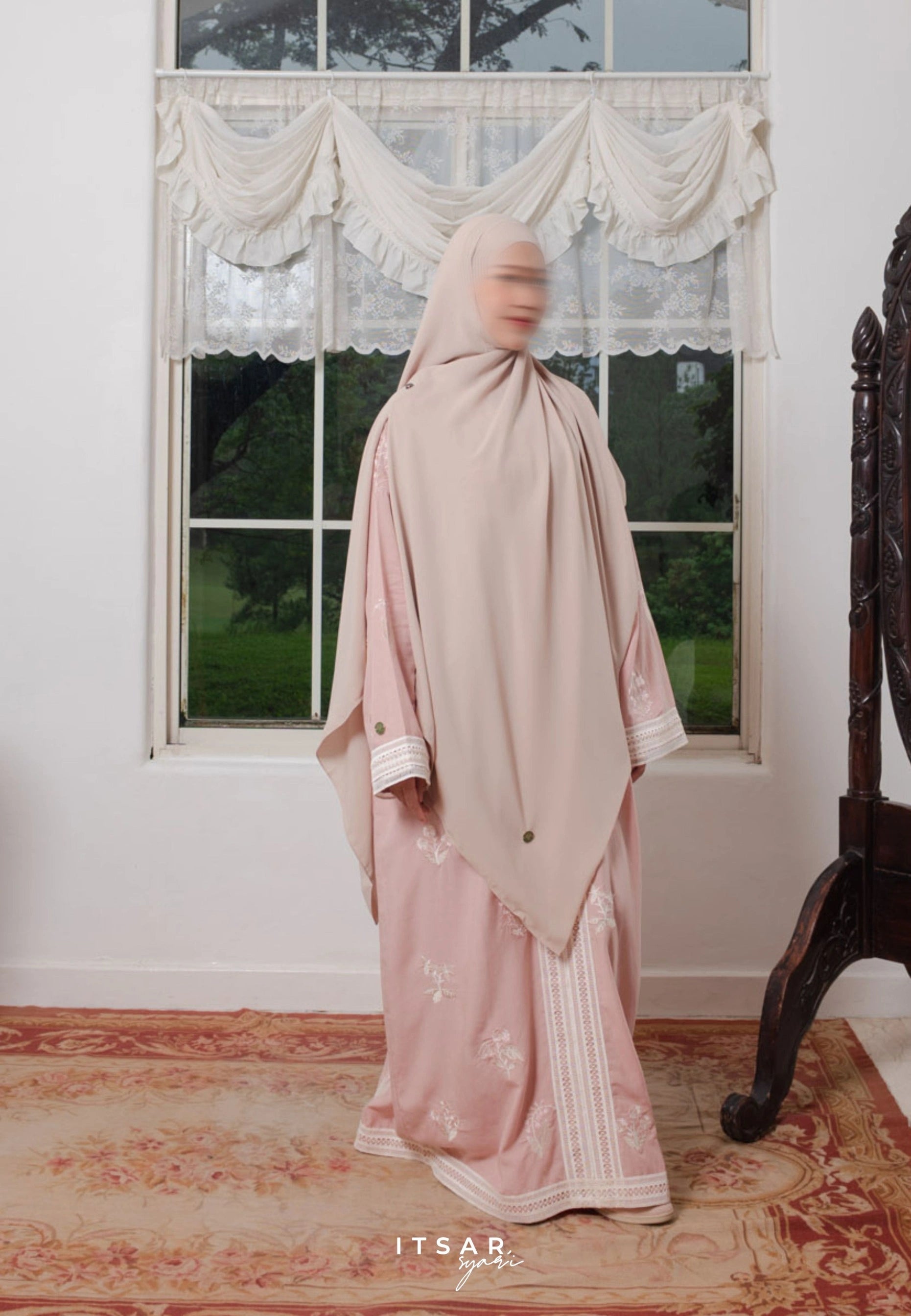Itsar | Marrakech Jardin Abaya